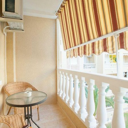 Apartment On San Julian Торевьиа Экстерьер фото