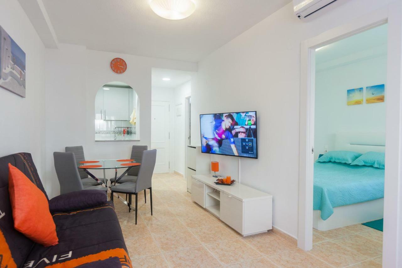 Apartment On San Julian Торевьиа Экстерьер фото