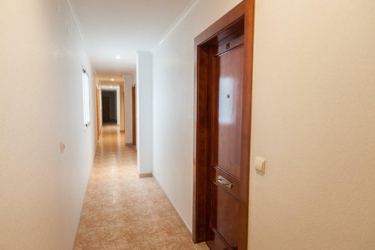 Apartment On San Julian Торевьиа Экстерьер фото