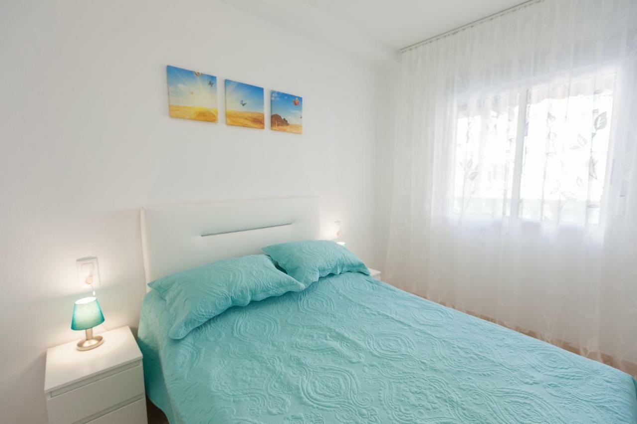 Apartment On San Julian Торевьиа Экстерьер фото