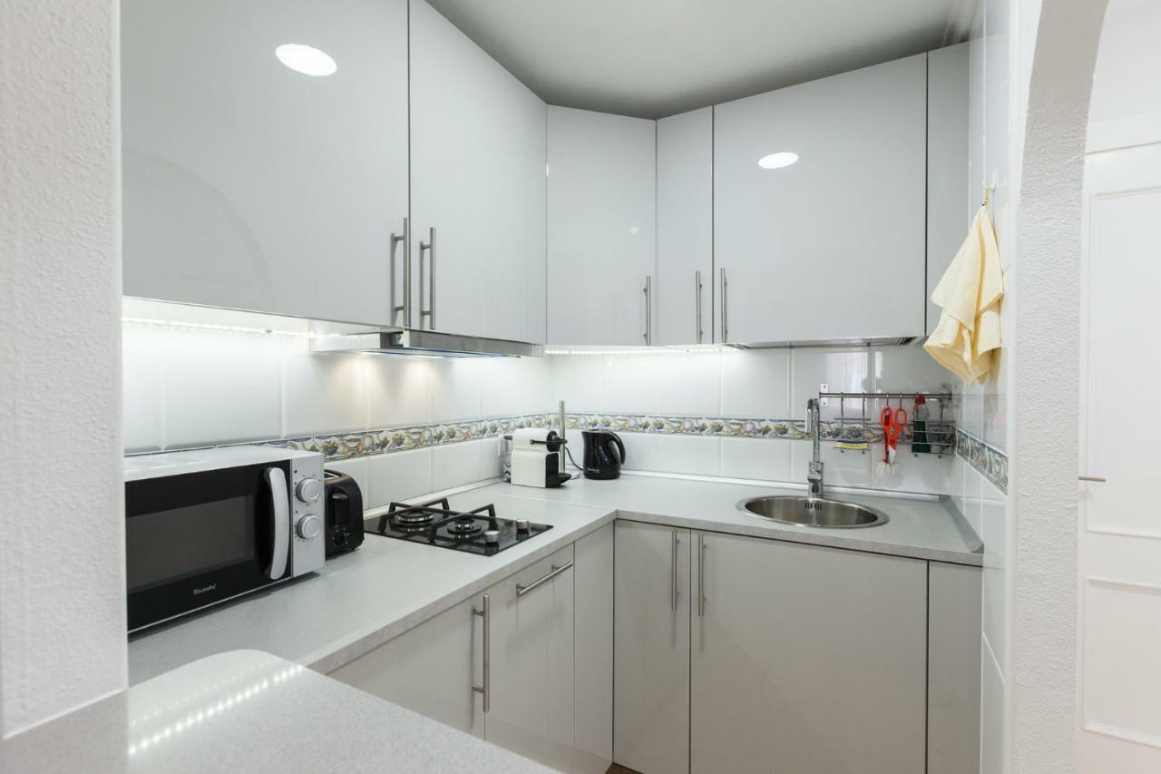 Apartment On San Julian Торевьиа Экстерьер фото